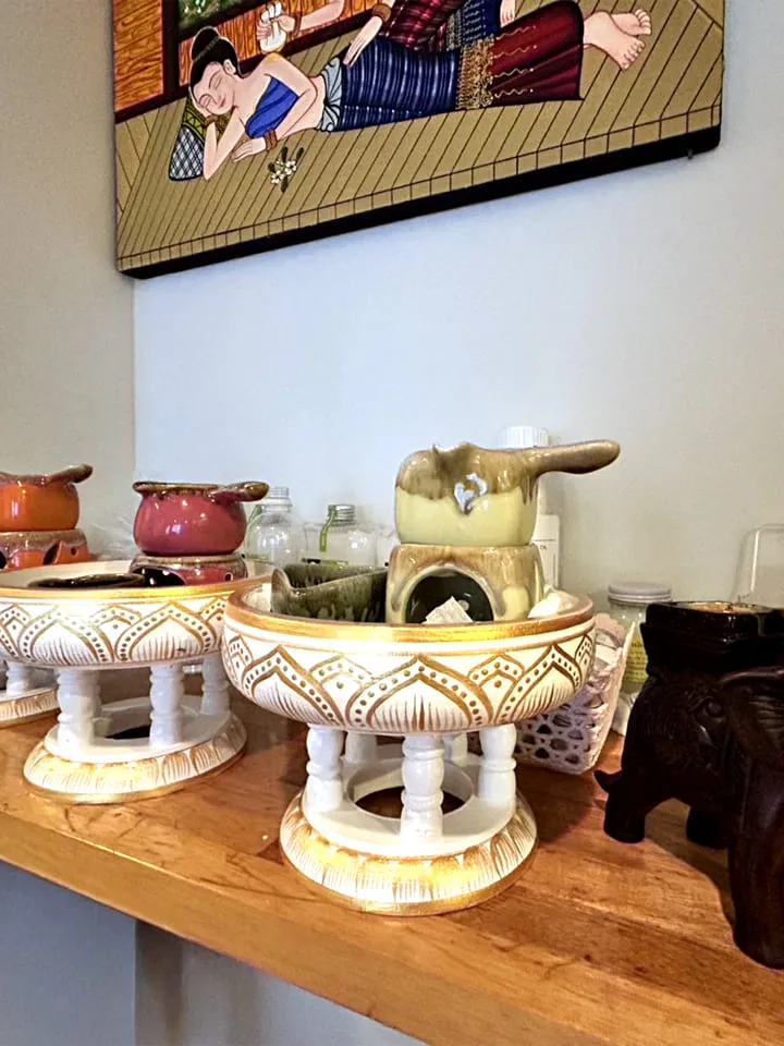 店内受付に並ぶアロマ用品